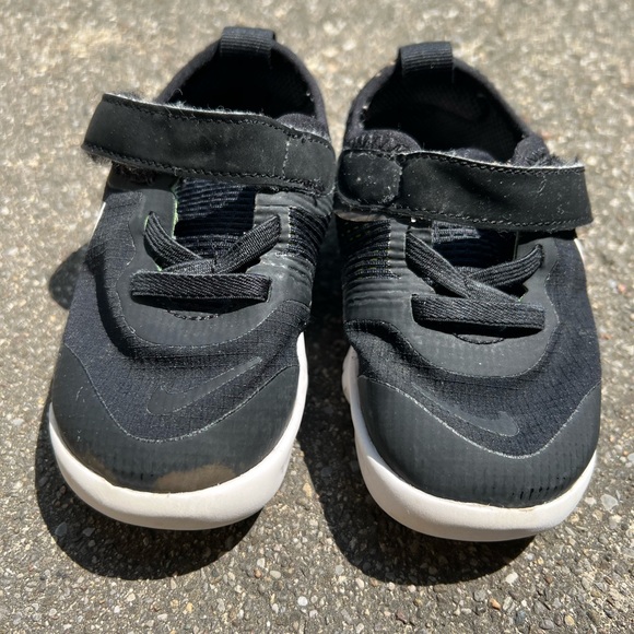 Nike - Toddler Sneakers Size 6c - Picture 5 of 8